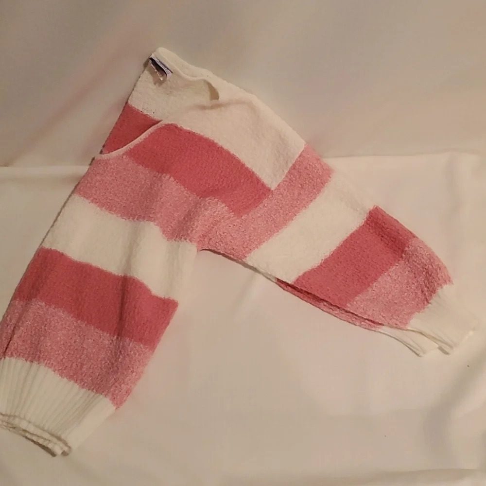 Vintage Centennial Knits Ltd pink & white v-neck sweater made … - Picture 7 of 16